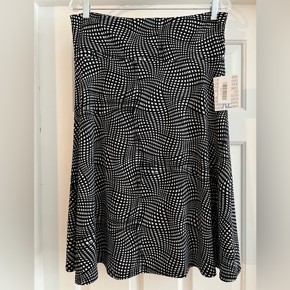 LuLaRoe “azure” skirt